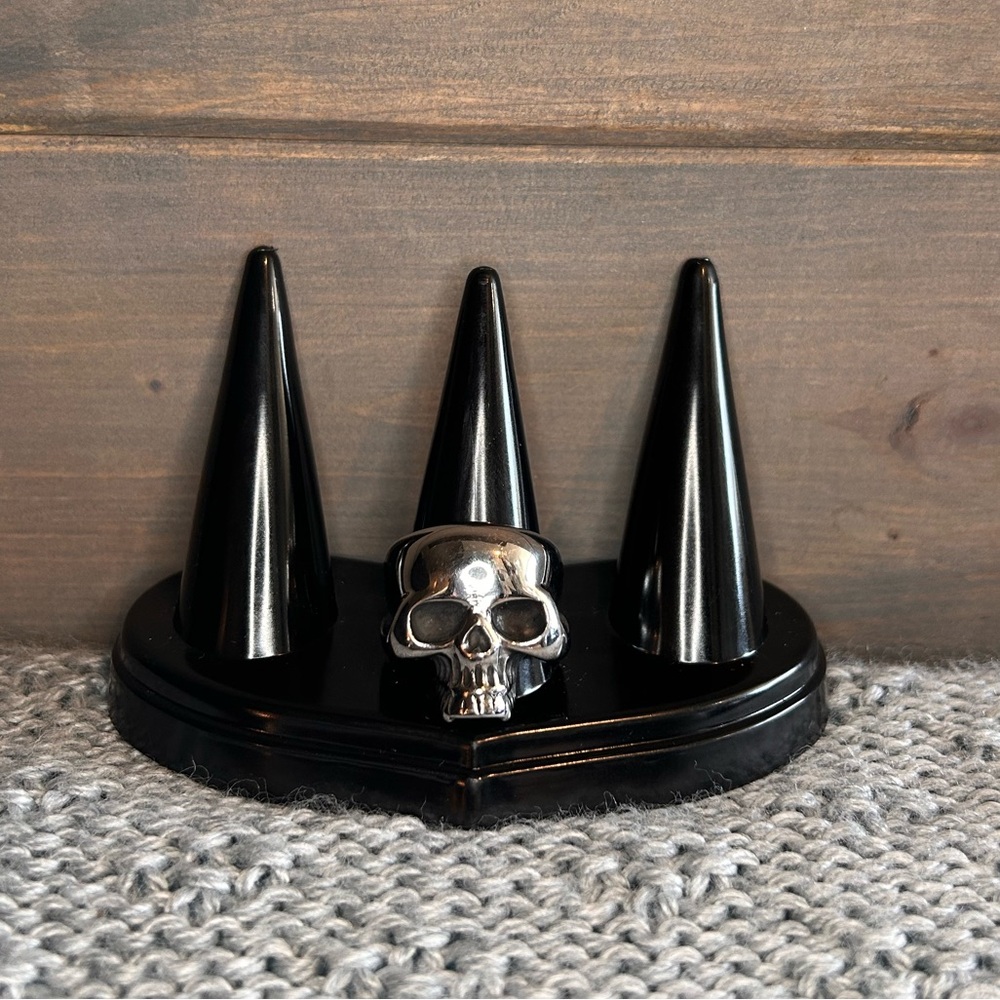 Silver Tone Skull Ring